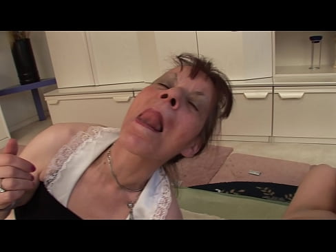 ❤️ Duha ka lola ug usa ka apohan adunay tulo ka lalaki Sex video sa amon ❌