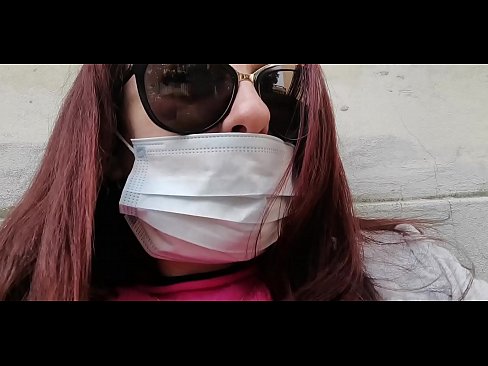 ❤️ Si Nicoletta nanimalos sa iyang silingan ug nangihi sa iyang garahe (Special Covid19 Italian Quarantine) Sex video sa amon ❌