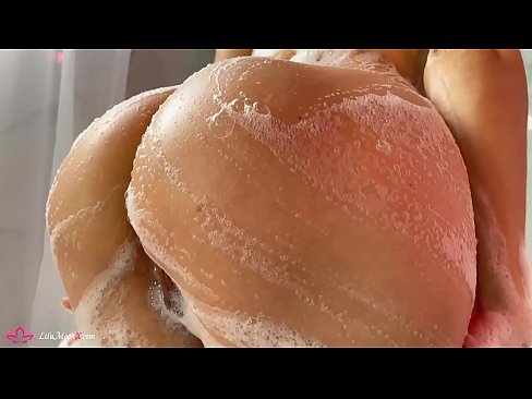 ❤️ Brunette Masturbates Pussy uban sa Vibrator sa Intense Orgasm sa Shower Sex video sa amon ❌